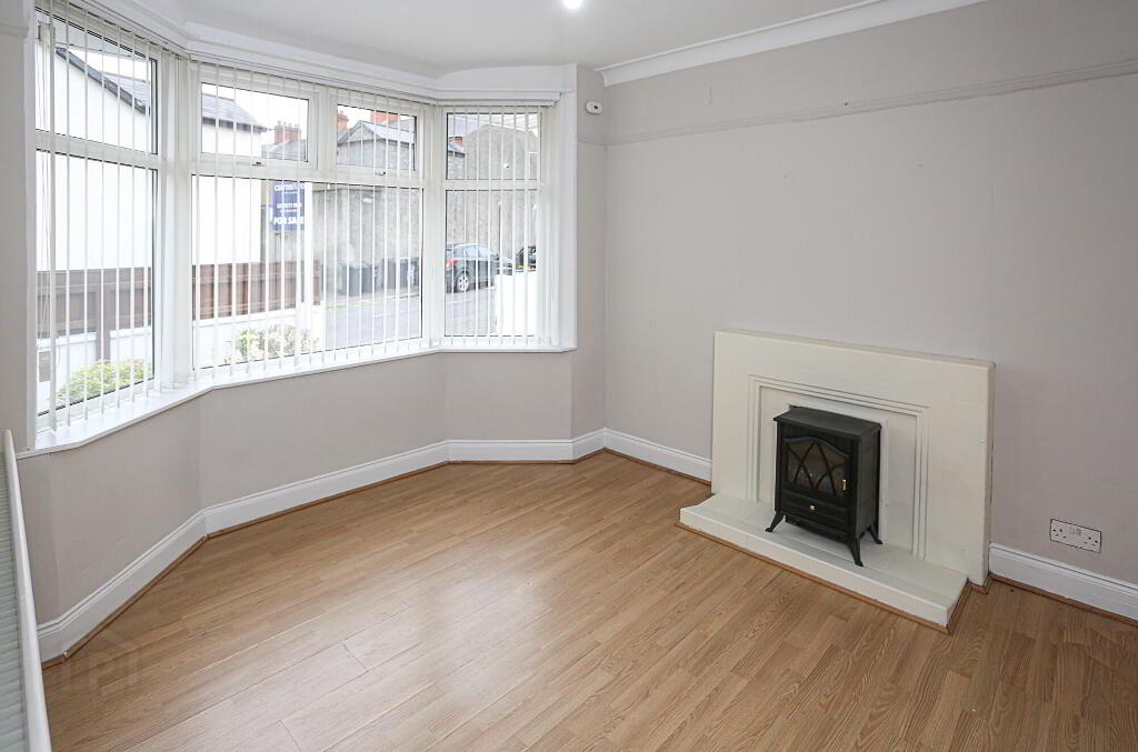 Photo 8 of 23 Willowholme Drive, Belfast