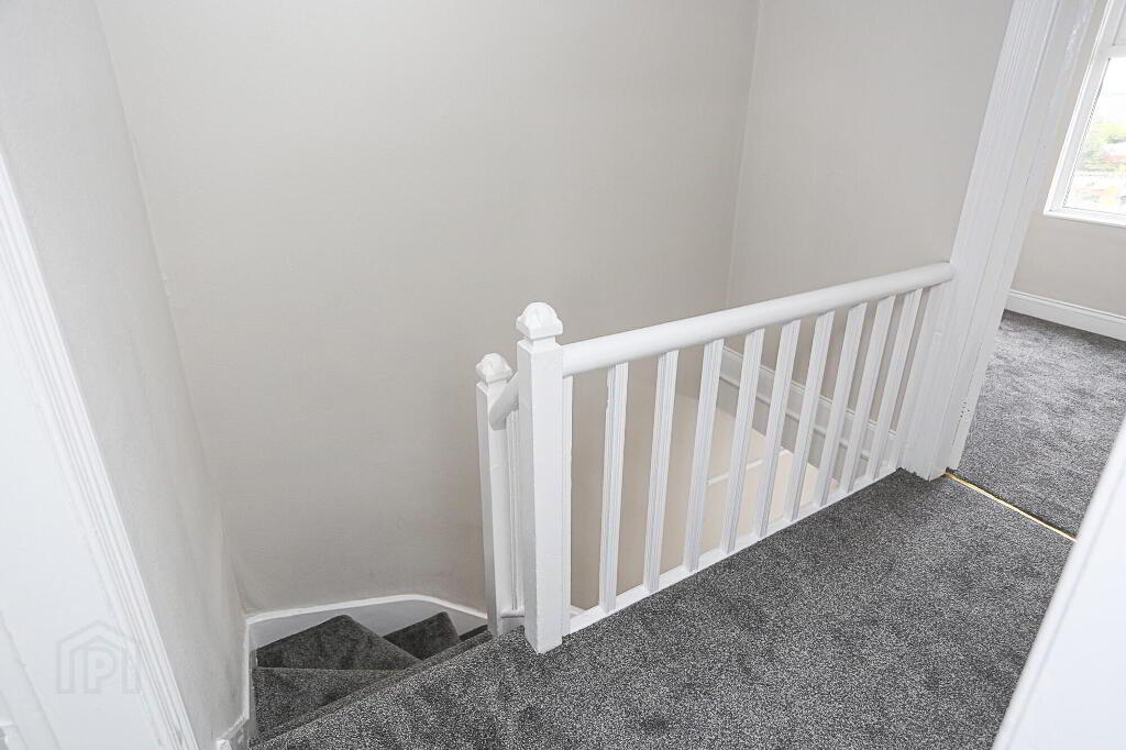 Photo 27 of 23 Willowholme Drive, Belfast