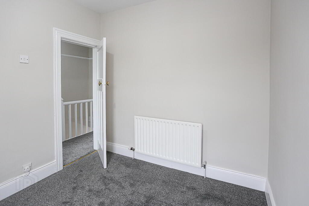 Photo 33 of 23 Willowholme Drive, Belfast