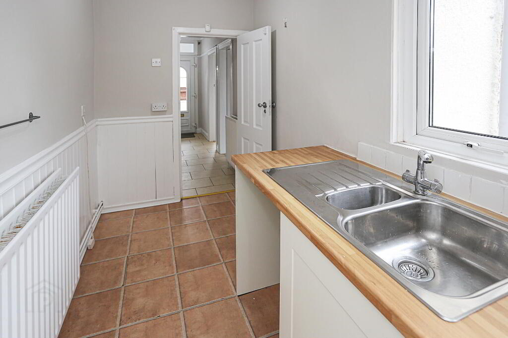 Photo 22 of 23 Willowholme Drive, Belfast