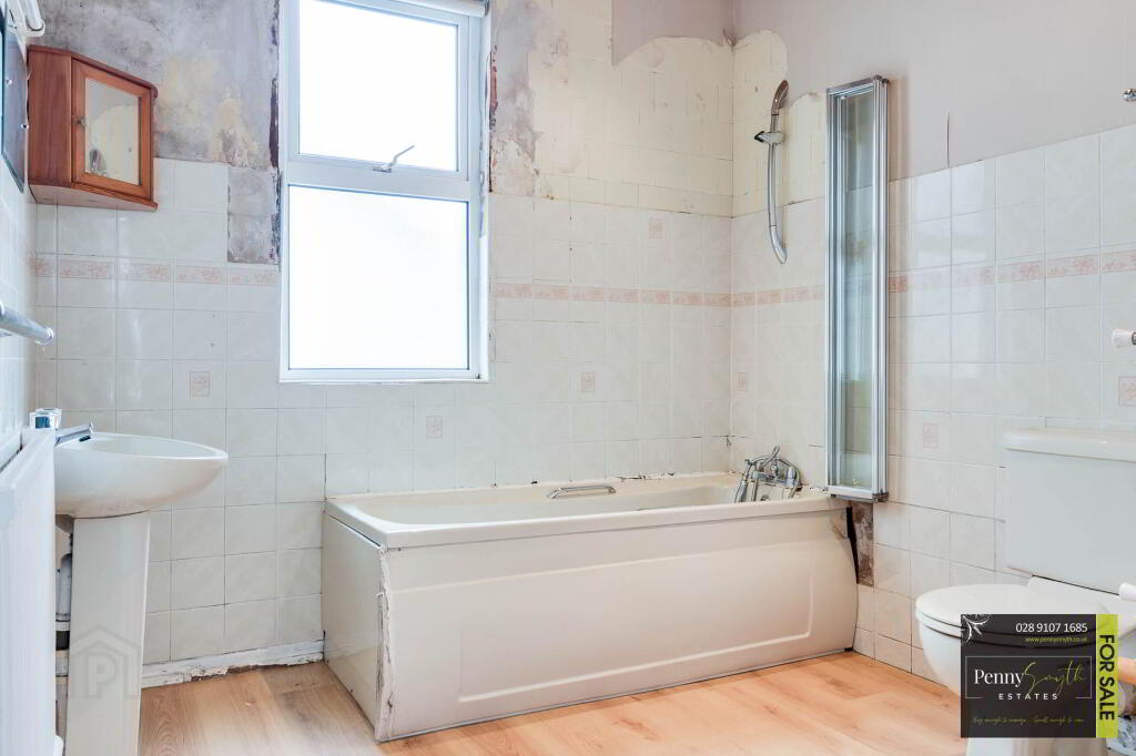 Photo 28 of 19 Osborne Park, Bangor