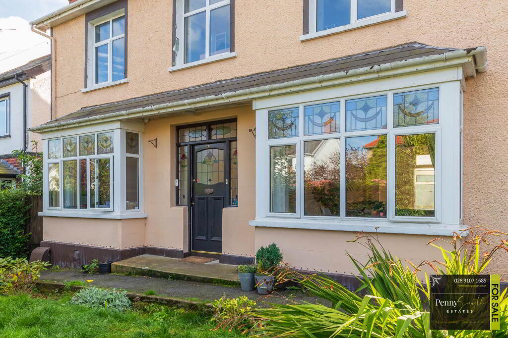 Photo 2 of 19 Osborne Park, Bangor