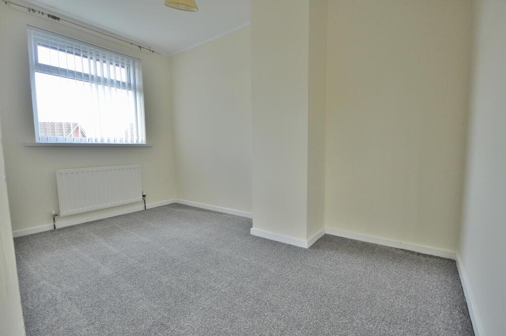 Photo 11 of 10 Manor Crescent, Bangor