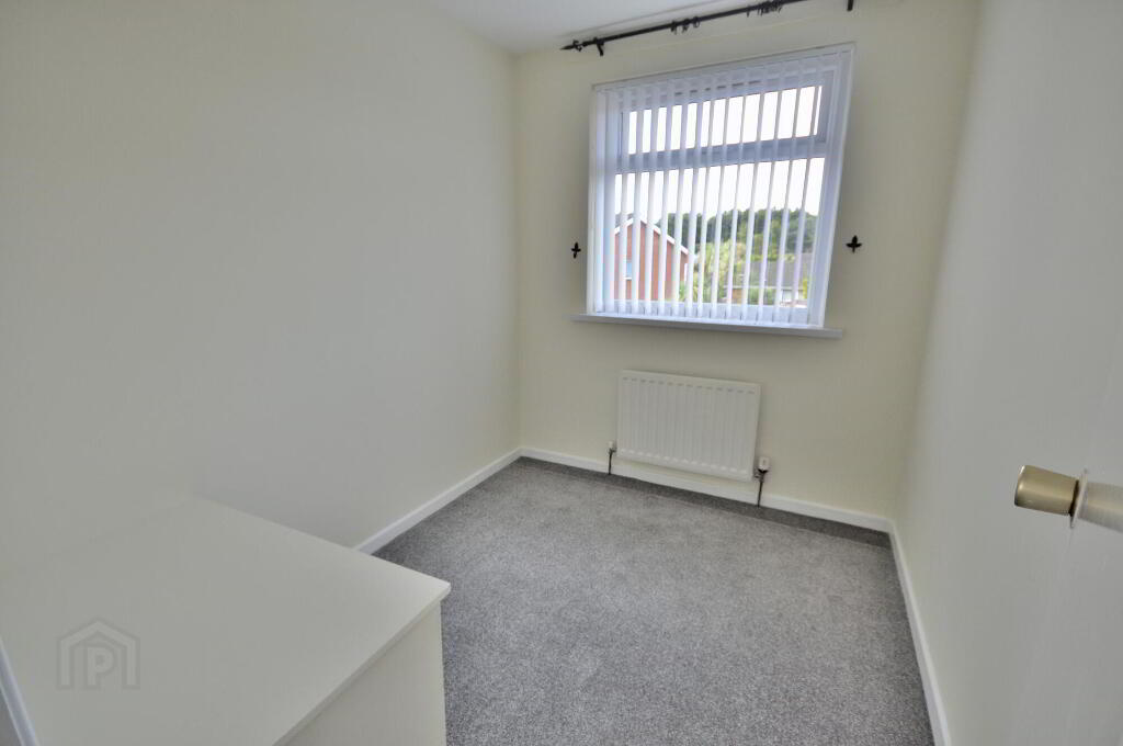 Photo 12 of 10 Manor Crescent, Bangor