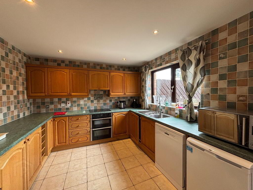 Photo 5 of 62 Laurelgrove Dale, Belfast