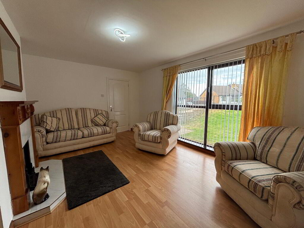 Photo 4 of 62 Laurelgrove Dale, Belfast