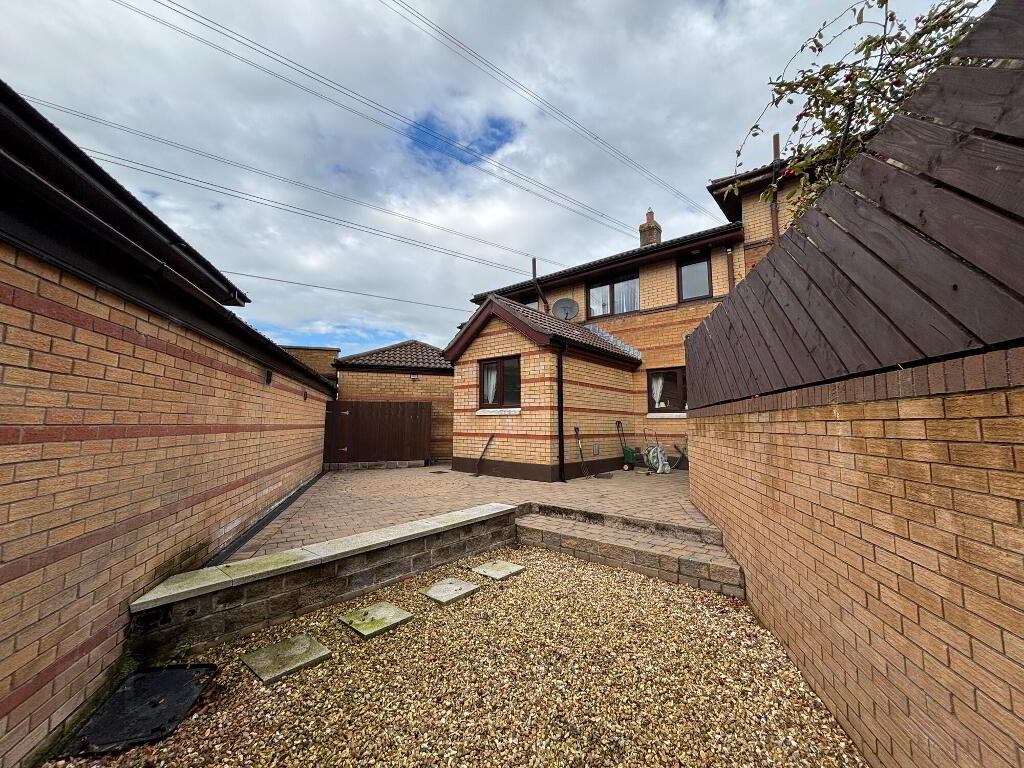 Photo 27 of 62 Laurelgrove Dale, Belfast