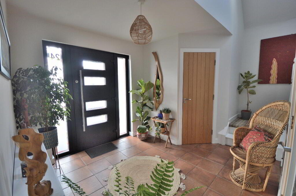 Photo 2 of 24 Tadworth, Bangor
