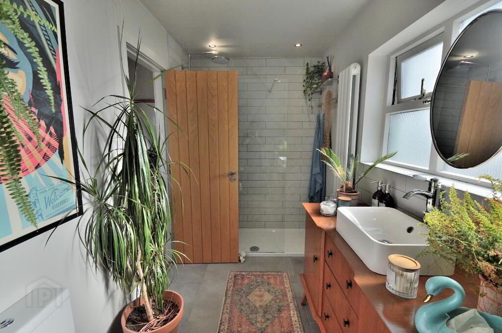 Photo 16 of 24 Tadworth, Bangor