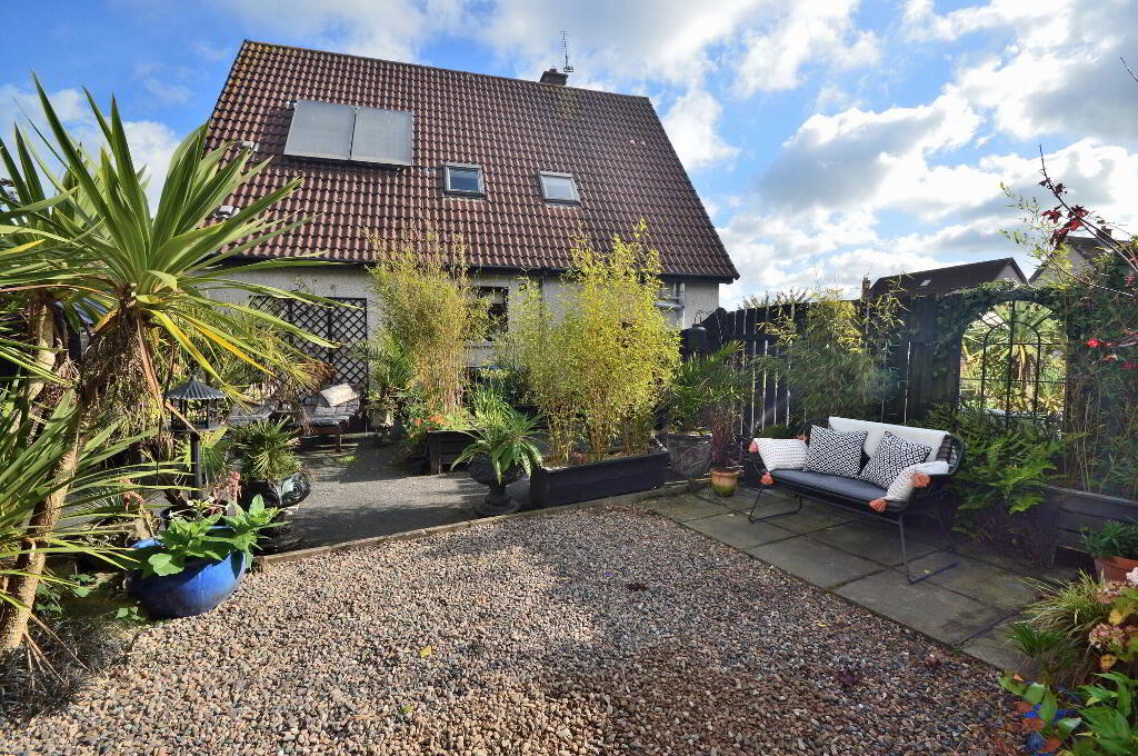 Photo 26 of 24 Tadworth, Bangor
