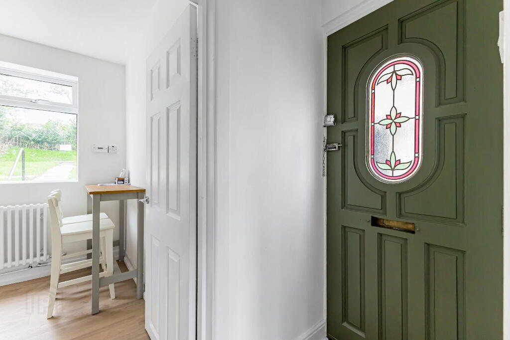 Photo 3 of 132 Joanmount Gardens, Belfast