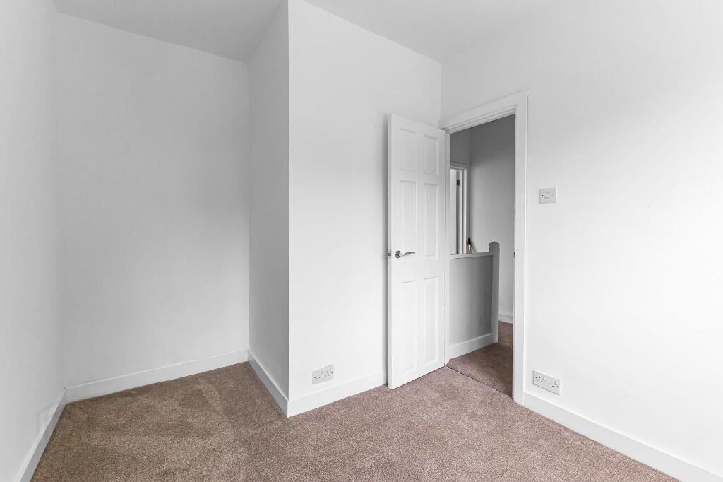 Photo 14 of 132 Joanmount Gardens, Belfast