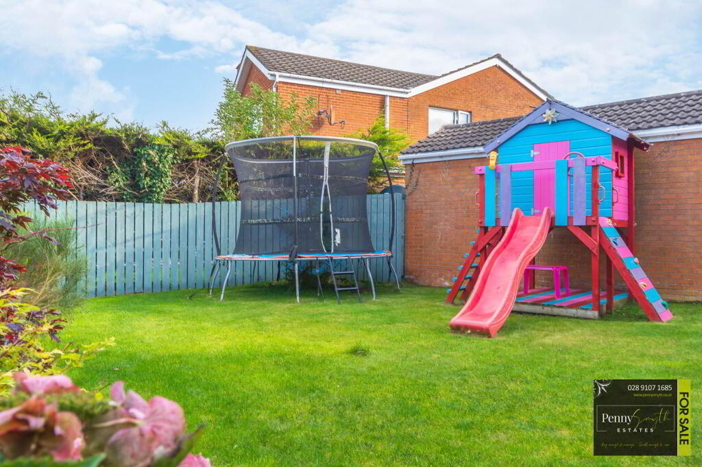 Photo 27 of 17 Glendun Park, Bangor
