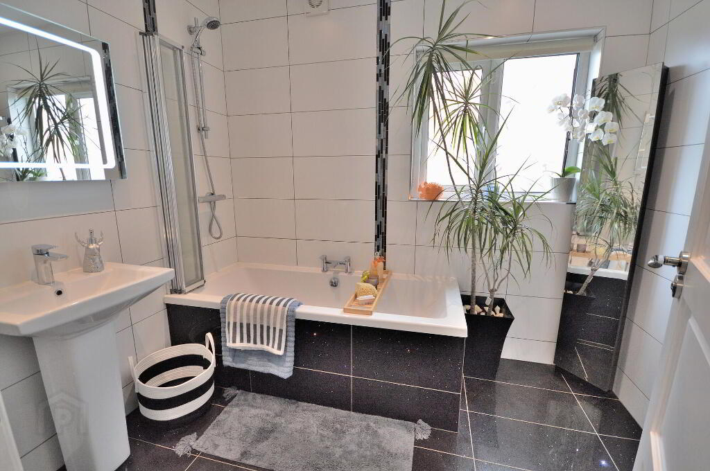Photo 17 of 50 Silverstream Avenue, Bangor