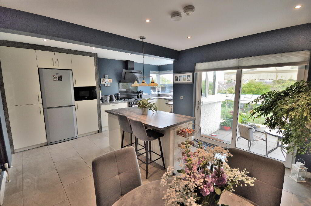 Photo 10 of 50 Silverstream Avenue, Bangor