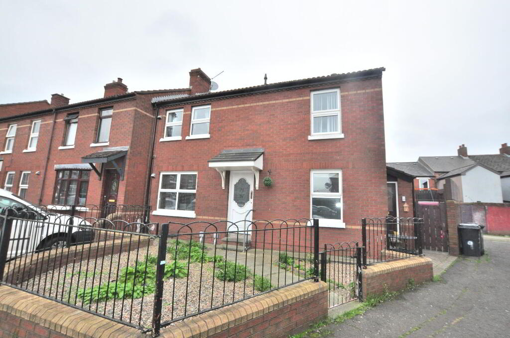 Photo 1 of 8 Comber Gardens, Belfast