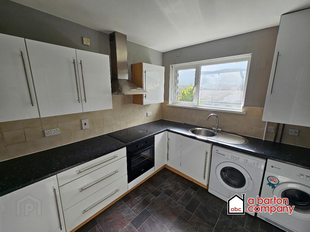 Photo 4 of 52 Carnreagh Bend, Rathcoole, Newtownabbey