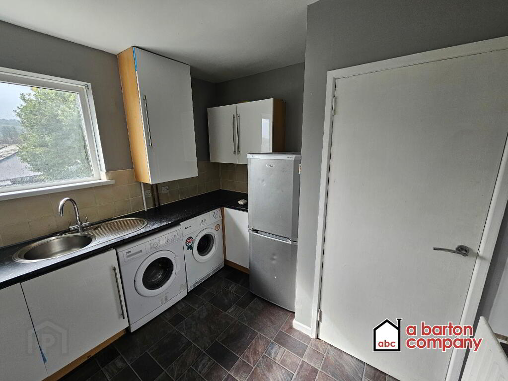 Photo 5 of 52 Carnreagh Bend, Rathcoole, Newtownabbey