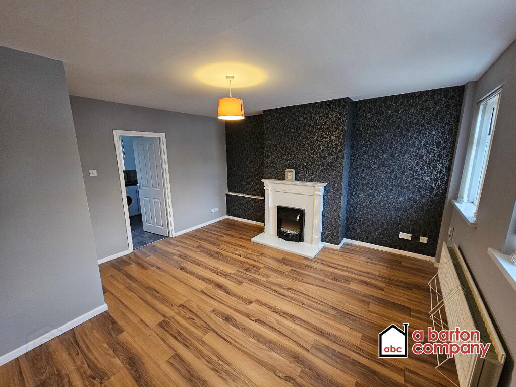 Photo 3 of 52 Carnreagh Bend, Rathcoole, Newtownabbey