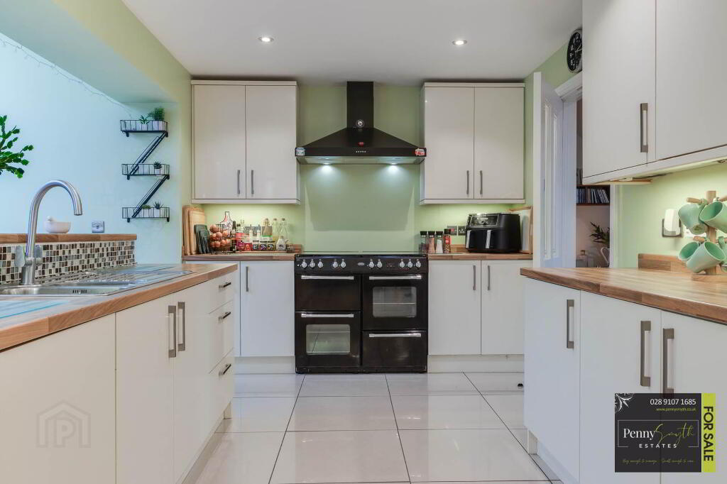 Photo 17 of 1 Albany Avenue, Bangor