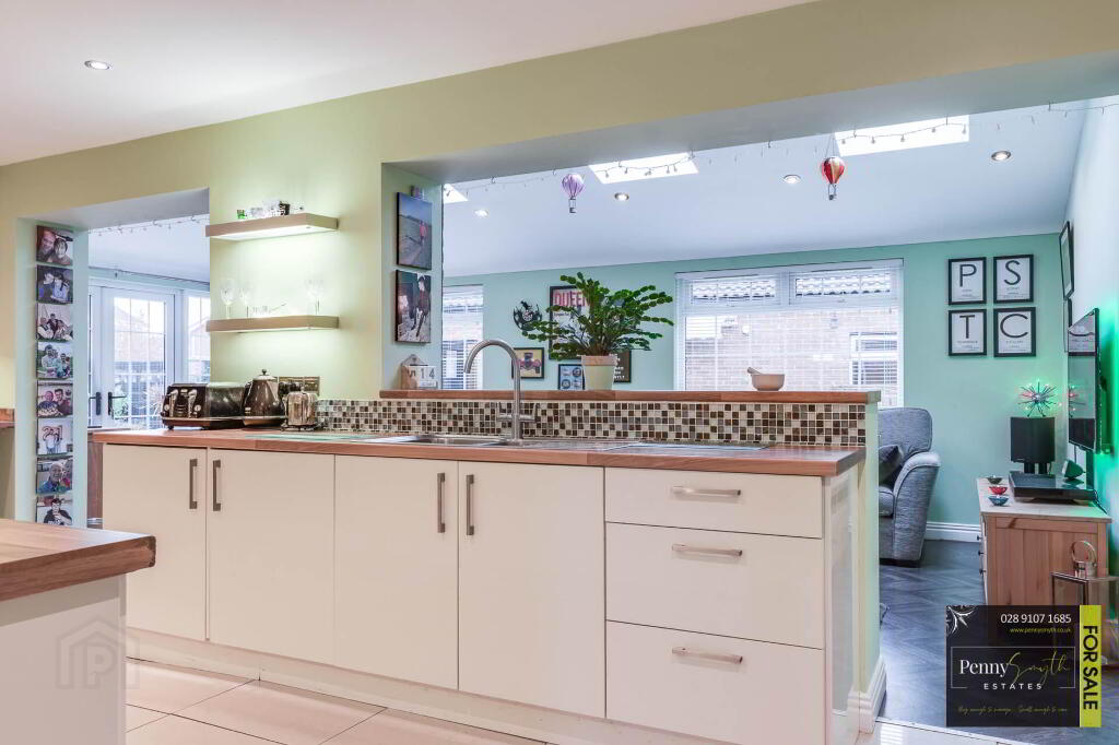 Photo 18 of 1 Albany Avenue, Bangor