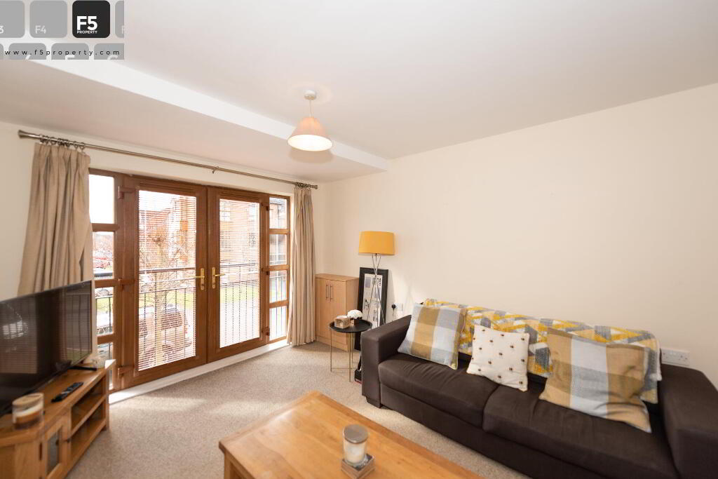 8 Sequoia Bldg - Lounge (2)