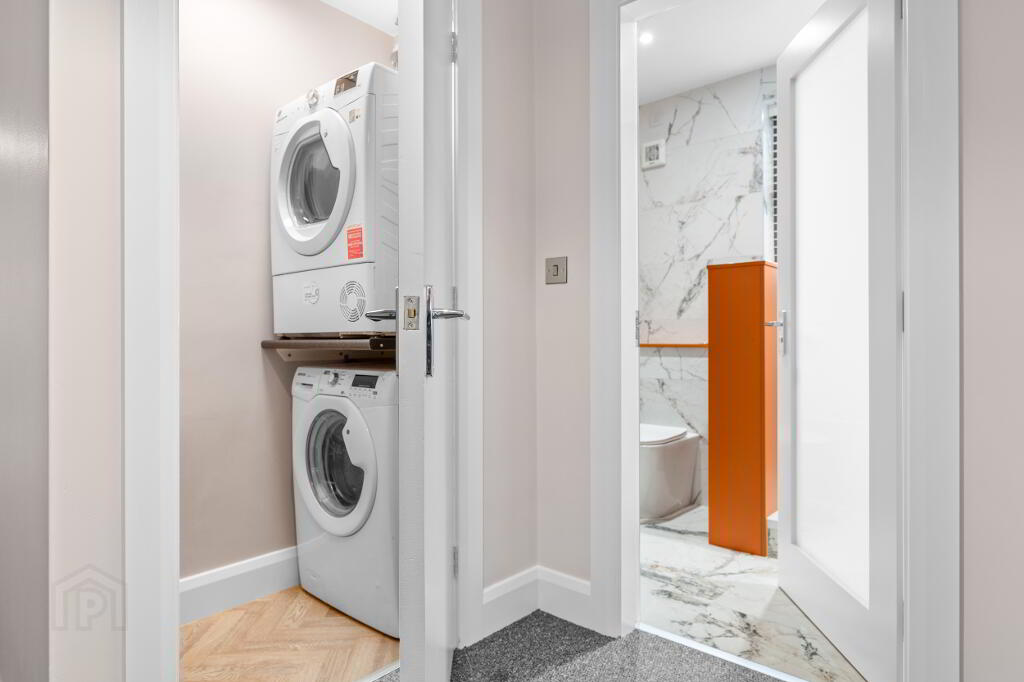 Photo 10 of Apt 4, 438 Antrim Road, Belfast