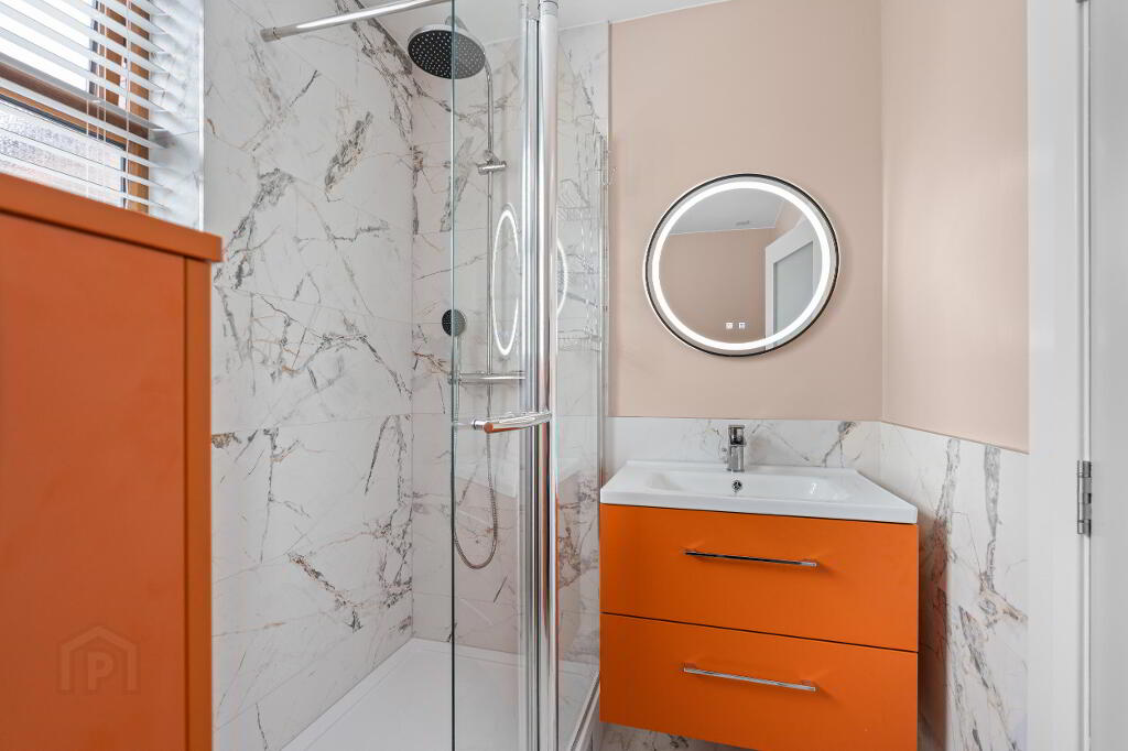 Apt 4 438 Antrim Road-shower and sink
