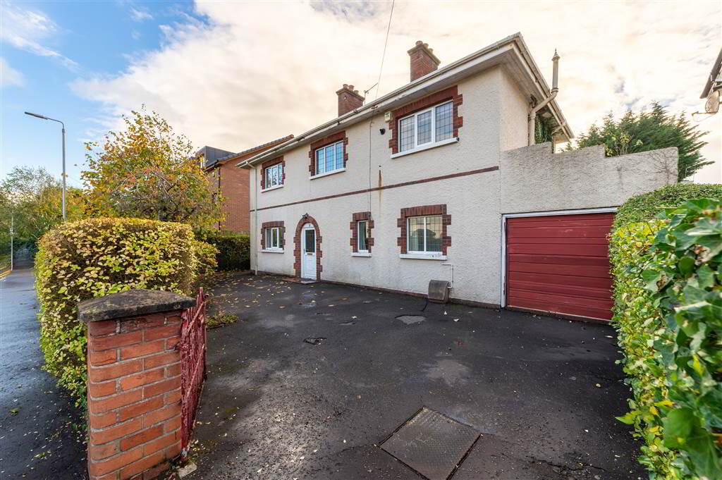 13 Mount Aboo Park, Upper Lisburn Road, Belfast, BT10 0DJ