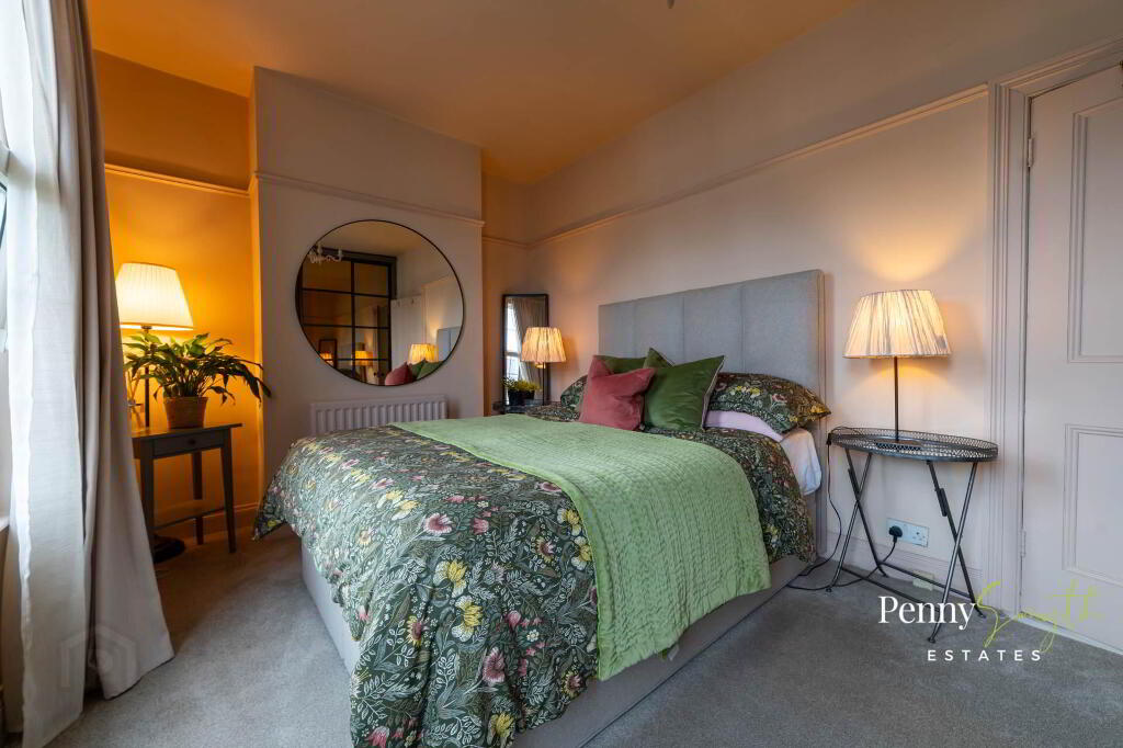 Photo 11 of 4 Park Avenue, Bangor