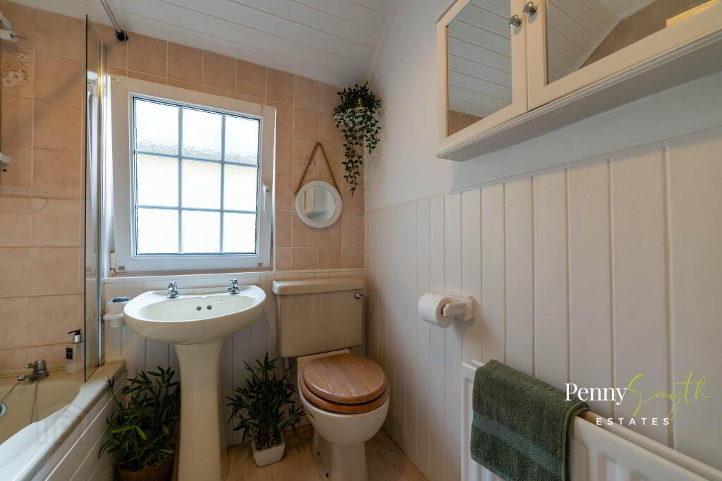 Photo 14 of 4 Park Avenue, Bangor