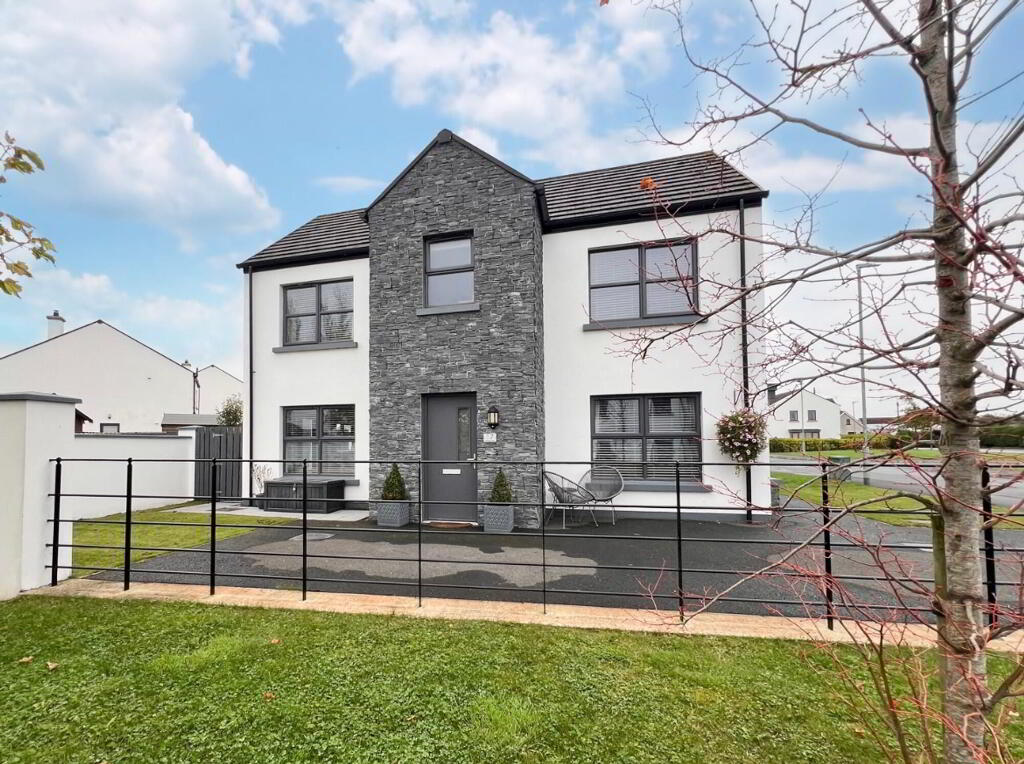 Photo 1 of 17 Glovers Lane, Toomebridge