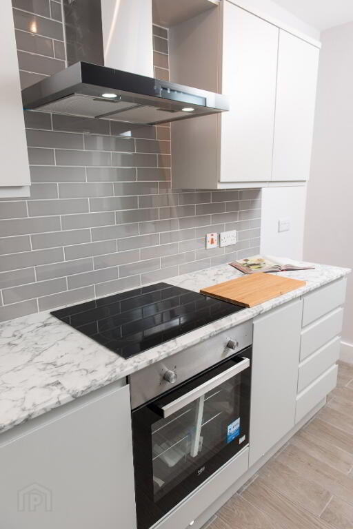 Photo 11 of 34 Avoniel Parade, Belfast