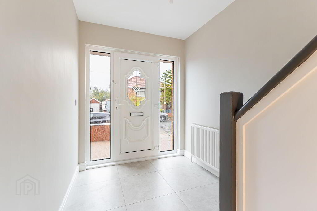 Photo 4 of 27 Orangefield Park, Belfast