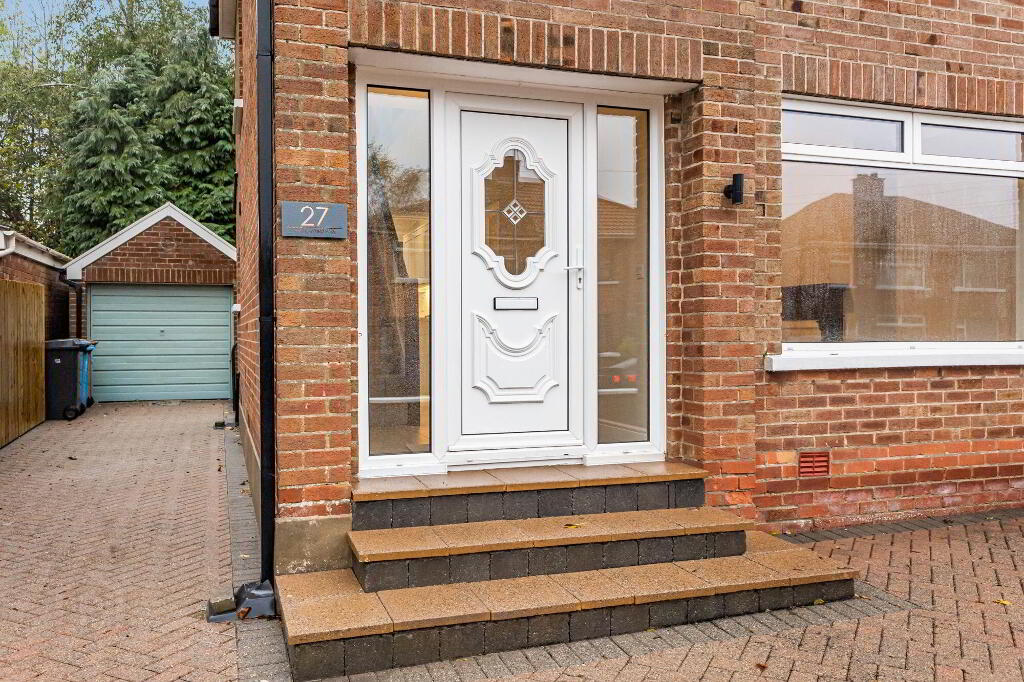 Photo 2 of 27 Orangefield Park, Belfast