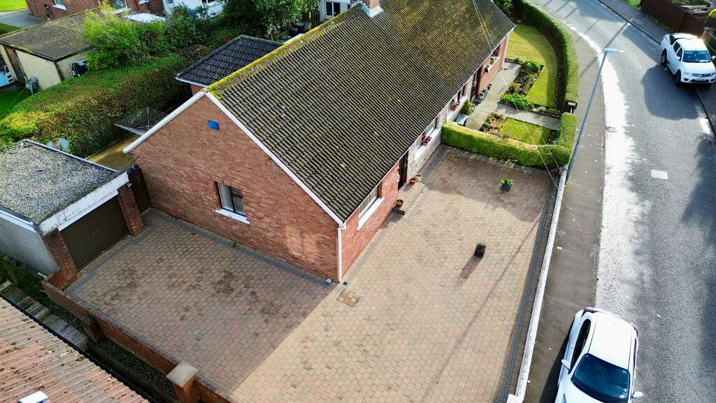 Photo 15 of 4 Rossdowney Drive, Lisnagelvin, L'Derry