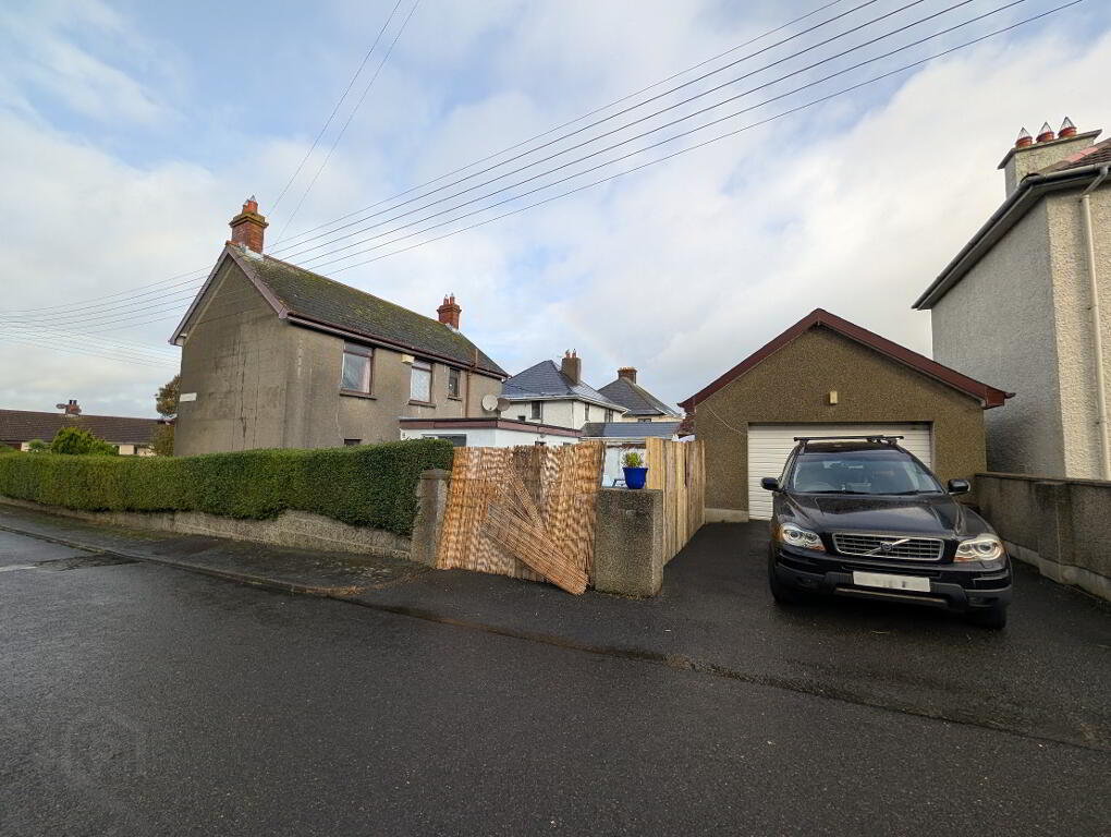 Photo 18 of 55 Dundrum Road, Newcastle