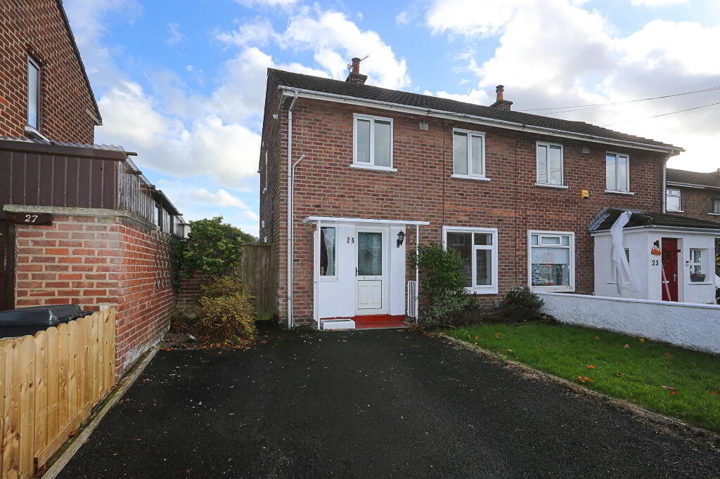 Photo 1 of 25 Flush Park, Rosetta, Belfast