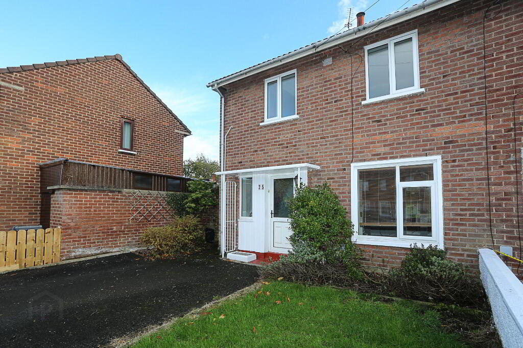 Photo 3 of 25 Flush Park, Rosetta, Belfast