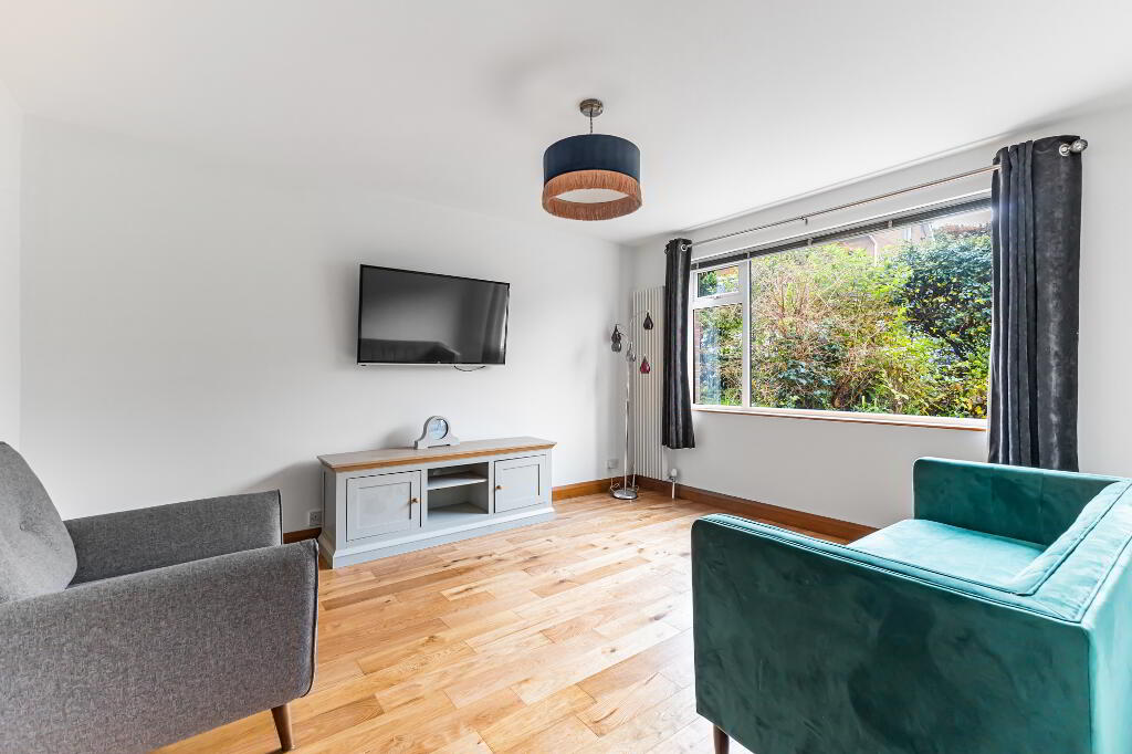 Photo 4 of 32 Burnside Avenue, Belfast