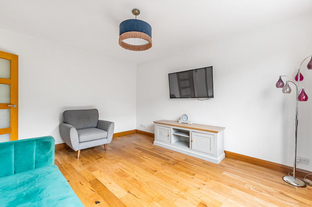 Photo 5 of 32 Burnside Avenue, Belfast