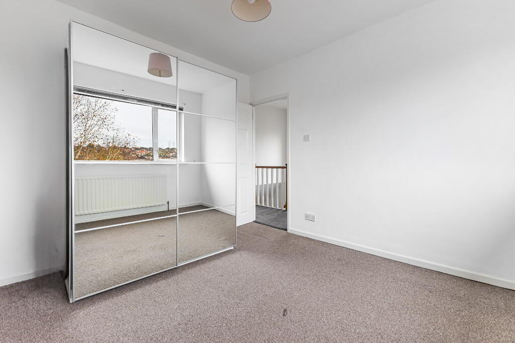 Photo 20 of 32 Burnside Avenue, Belfast