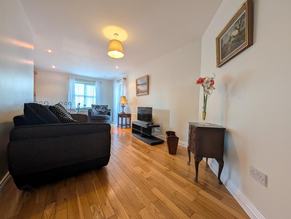 Photo 4 of 25 Lawnfield Grove, Newcastle