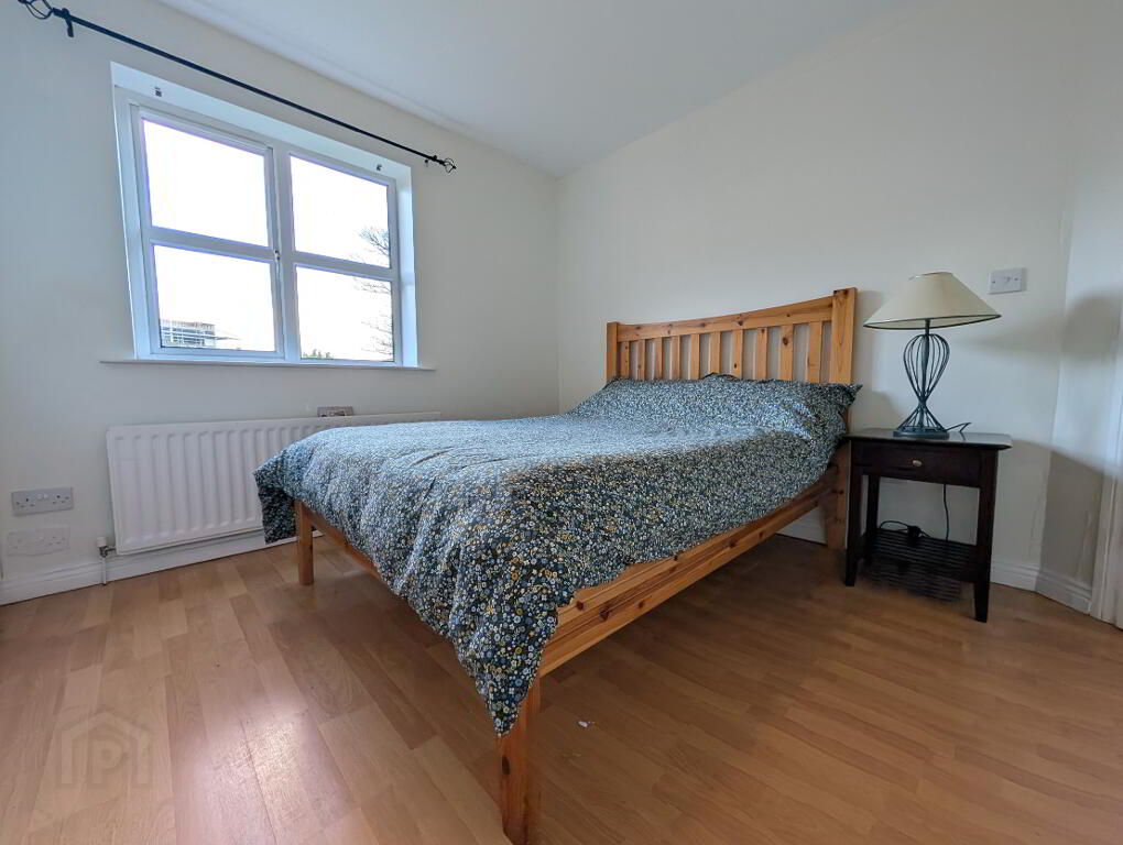 Photo 8 of 25 Lawnfield Grove, Newcastle