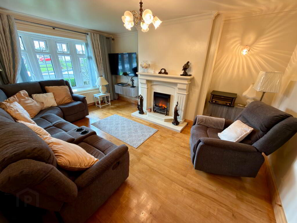 Photo 2 of 61 Grangemore Park, Foylesrpings, L'Derry