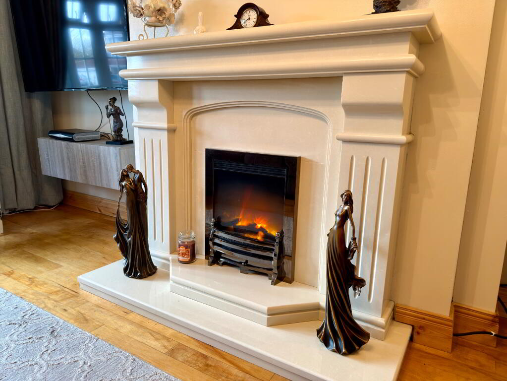 Photo 3 of 61 Grangemore Park, Foylesrpings, L'Derry