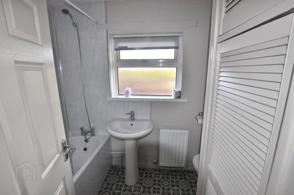 Photo 8 of 55 Clarawood Park, Belfast