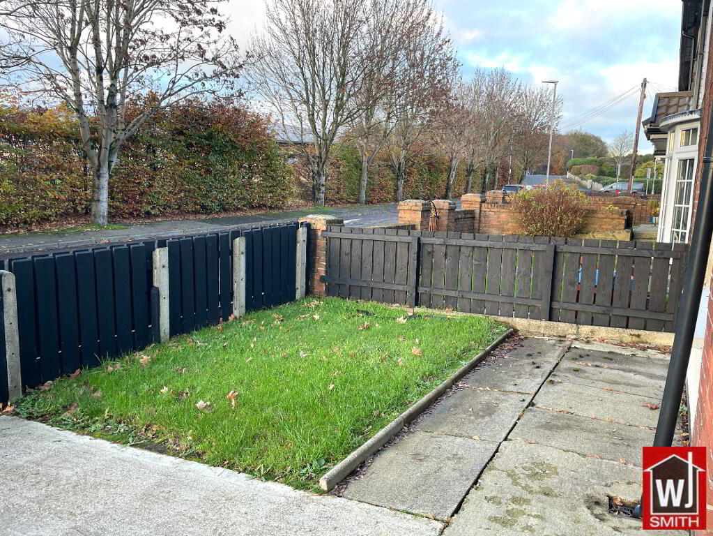 Photo 34 of 17 Hospital Road, Castlederg