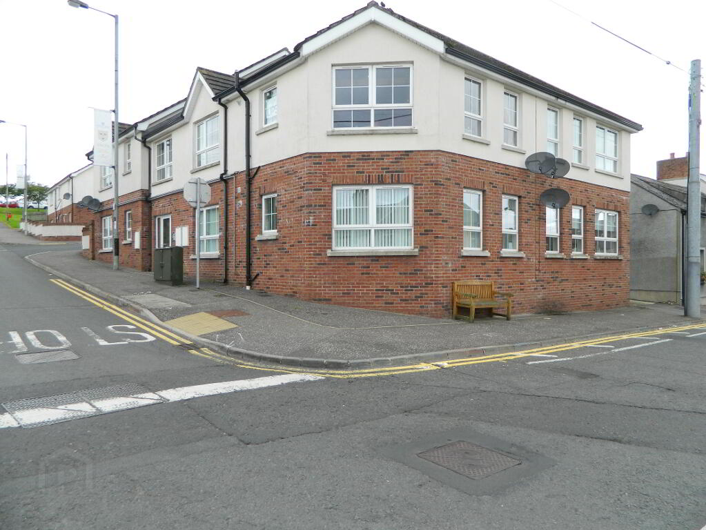 Photograph 1,  1A West Street