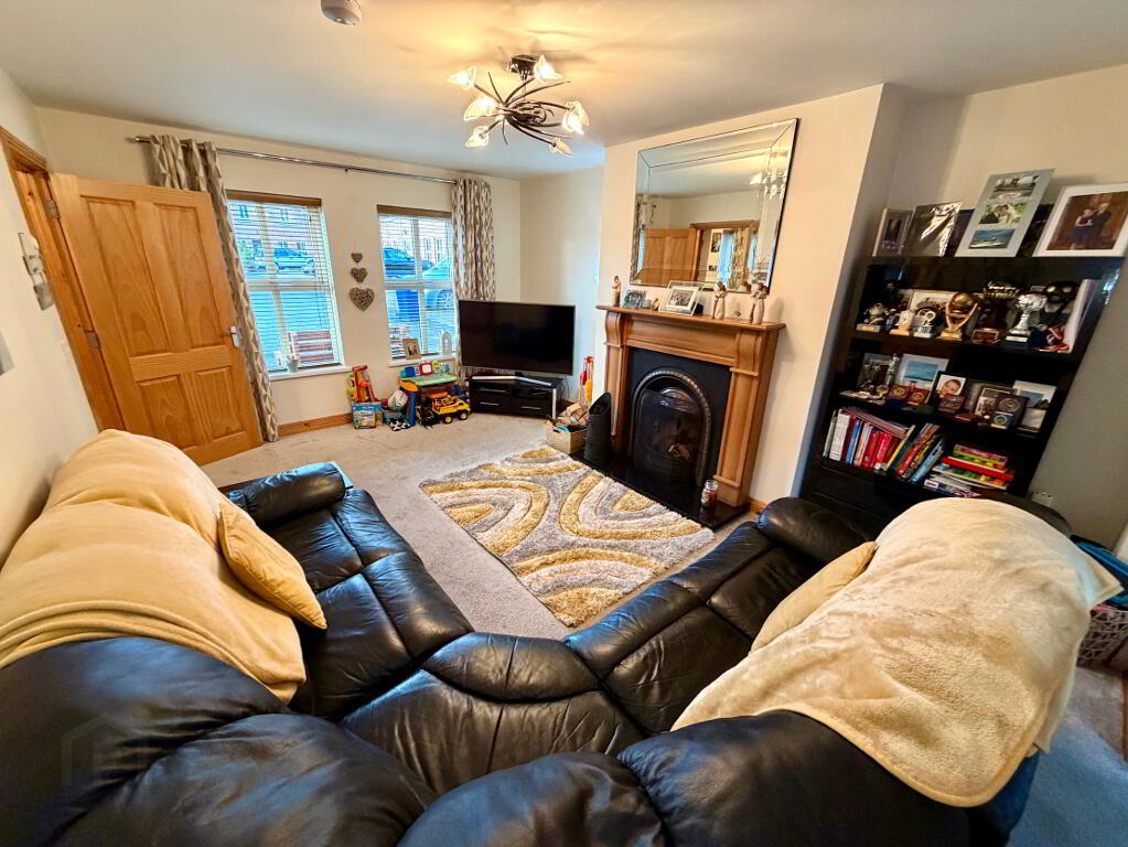 Photo 3 of 67 Ivy Mead Mews, Altnagelvin, L'Derry